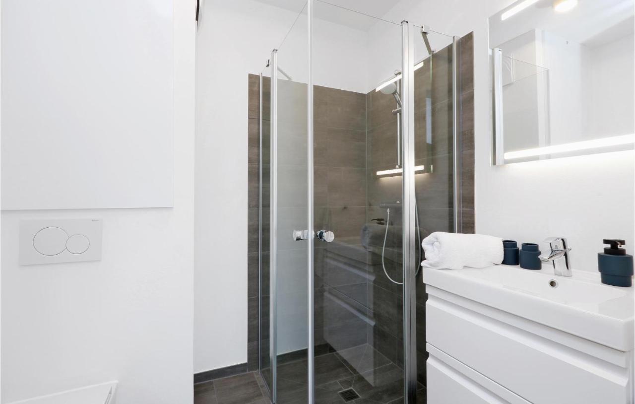 Amazing Apartment In Lembruch-Duemmer See Buitenkant foto